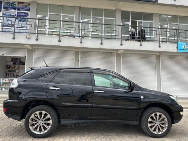 2005 TOYOTA HARRIER                            STOCK No: 1325 - Image 5